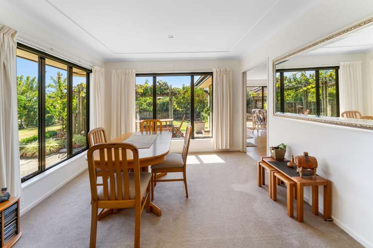 38 Hollybush Drive Brightwater_9