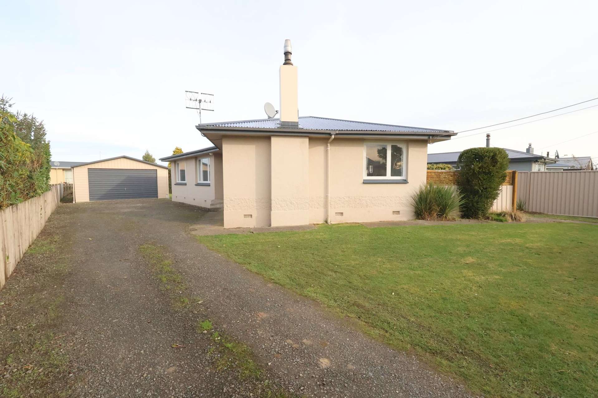 146 Edinburgh Crescent Waikiwi_0