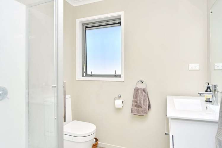 34 Puhara Avenue Parklands_11