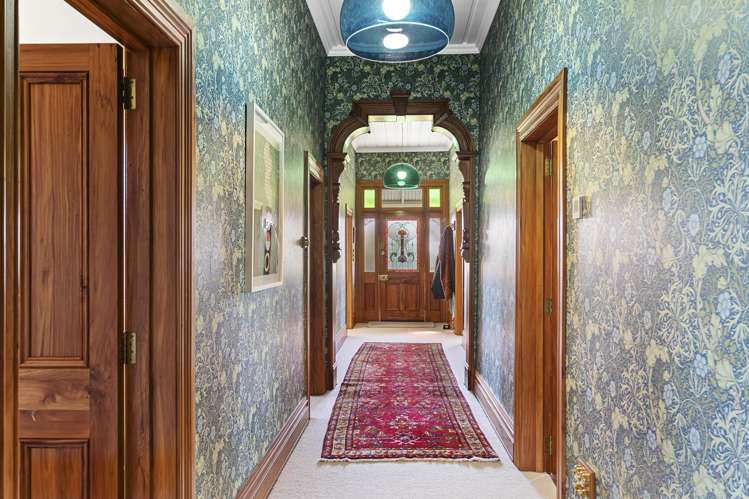 137 Egmont Road Hillsborough_5