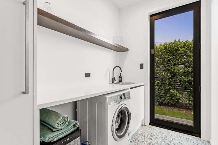 6 Sandpiper Avenue Point Wells_18