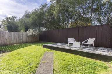 1/129 Riddell Road_2