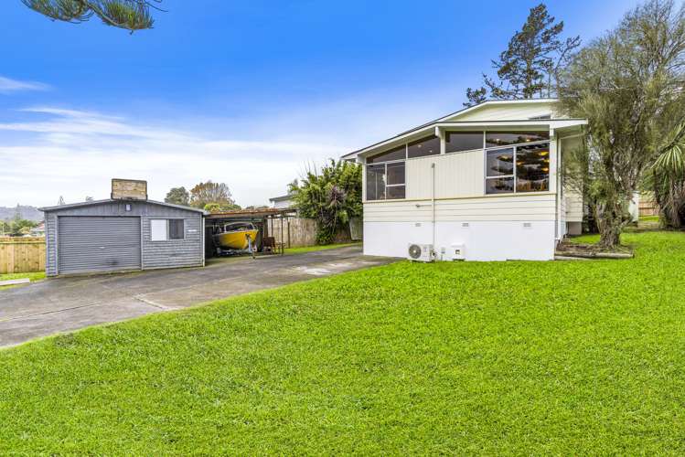 8 Fairdale Place Birkdale_15