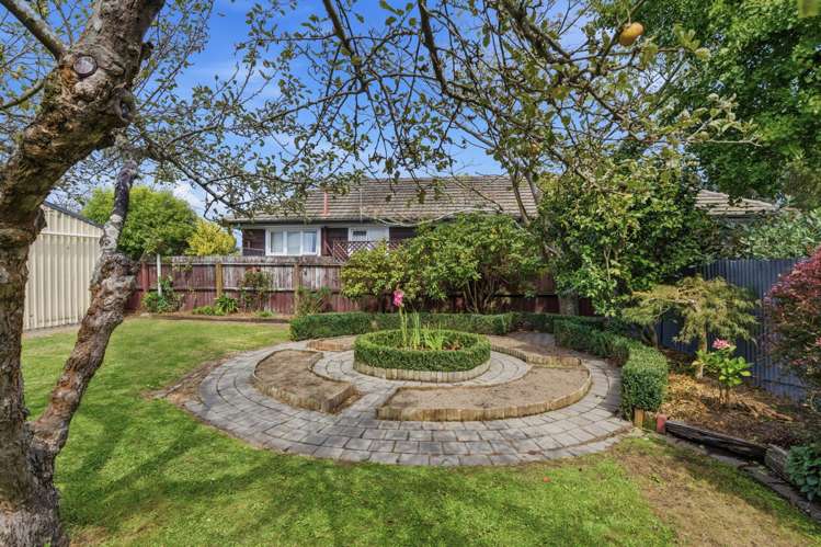 37 Croziers Road St Albans_19