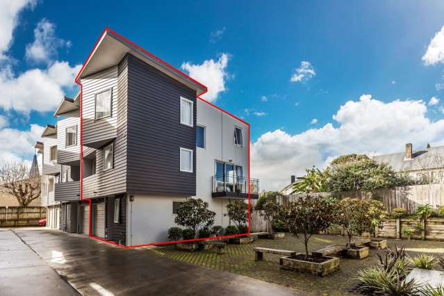 3/6 Islington Avenue New Lynn_1