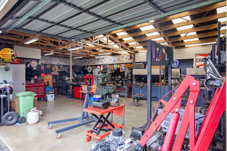 73 Clayton Road Mangakakahi_25