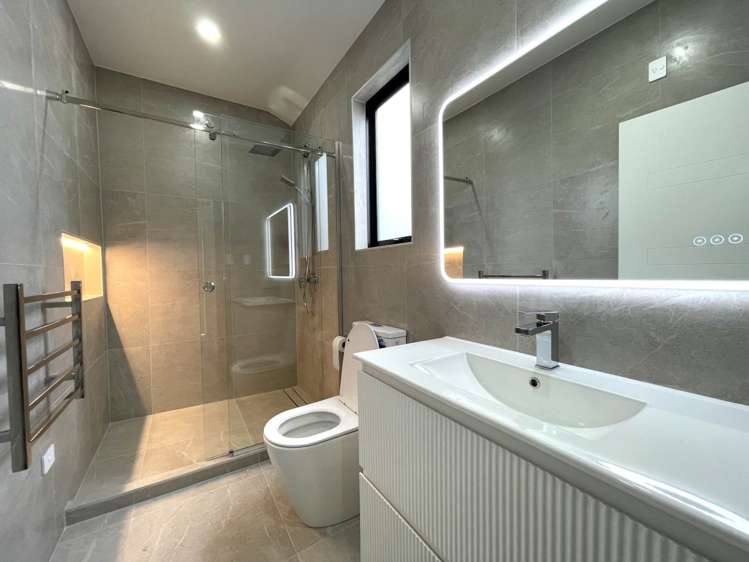 255 Hill Road The Gardens_10