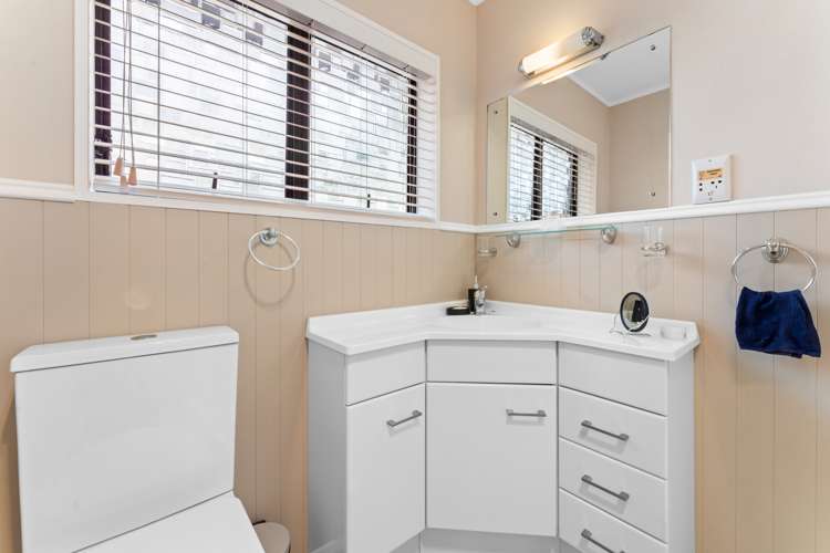 2/41 Highland Park Drive Highland Park_12