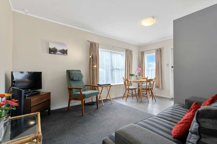 82 Royal View Road Te Atatu South_10