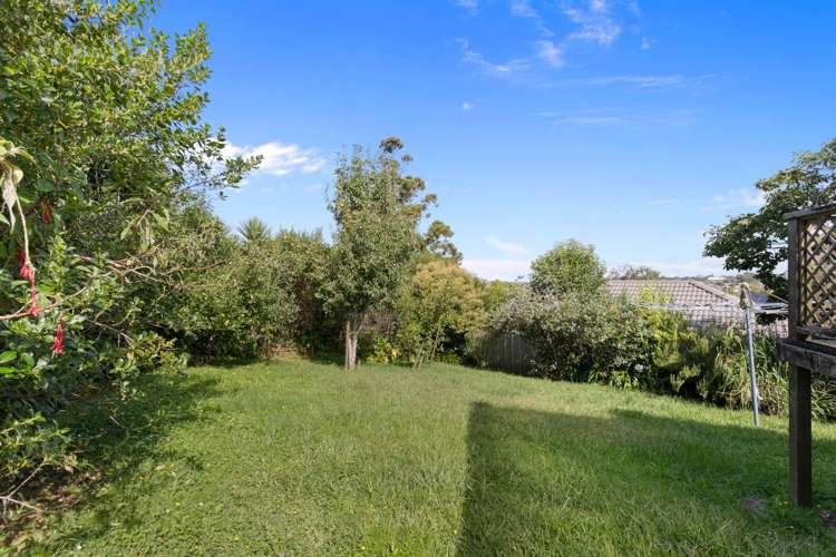 16 Kemp Road Massey_12