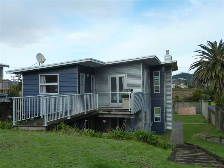 176 Ocean Beach Road Tairua_20