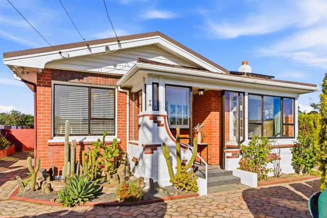 Three car garaging, plus large recreation room