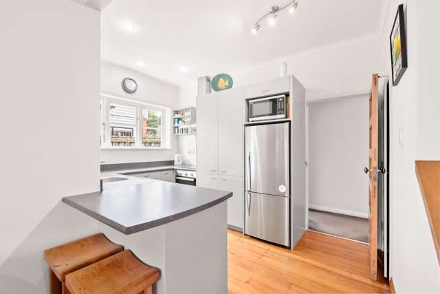 5 Thornycroft Avenue Epuni_2