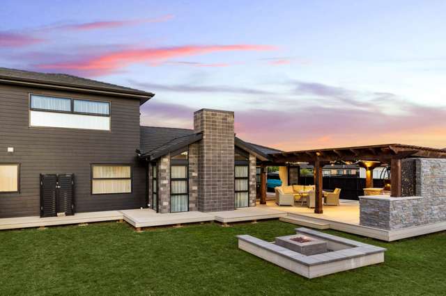 SUPER-SIZE DUAL LIVING DELIGHT - INCOME EARNER