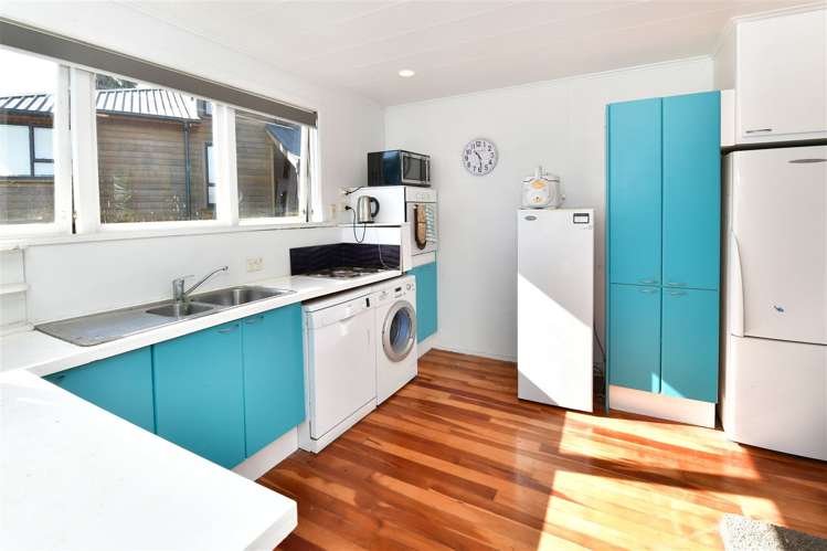 4a Kathy Terrace Stanmore Bay_5