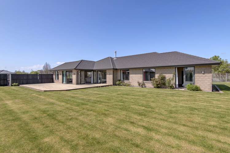 17 Stables Drive Lincoln_2