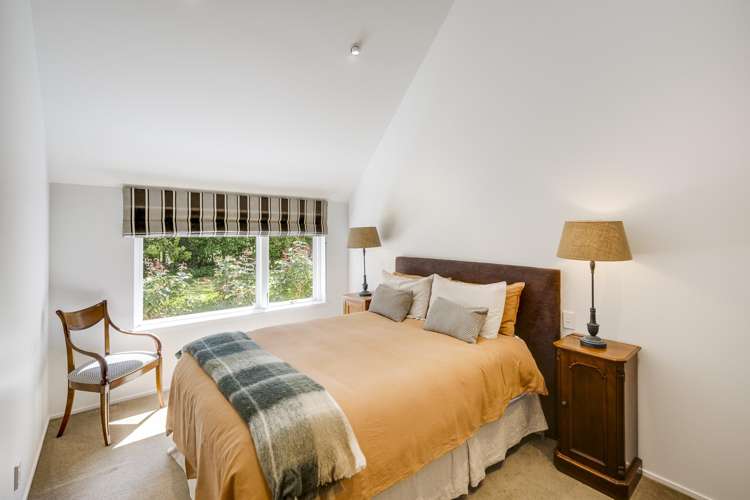 'Lochiel' - 105 Longlands Road West Longlands_23