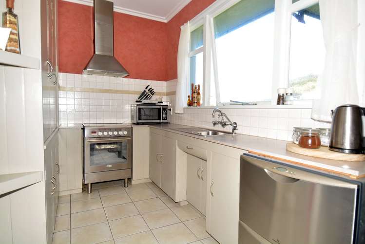 258 Marine Parade Bluff_12