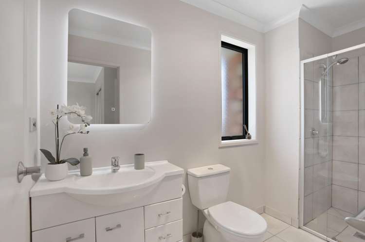 7 Oratia Drive Glen Eden_21