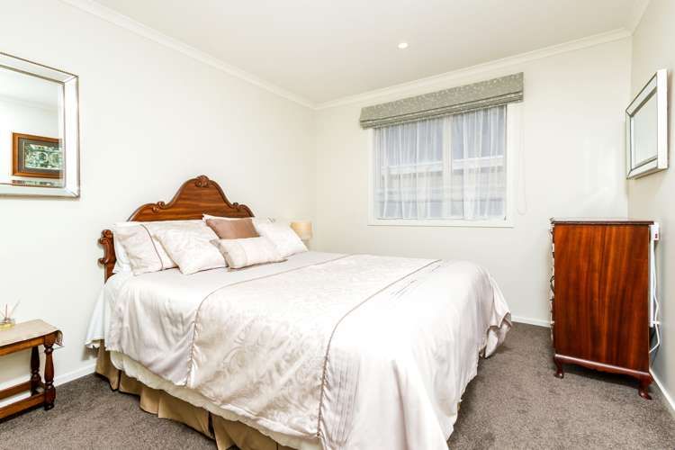 17 Sabine Drive Richmond_12