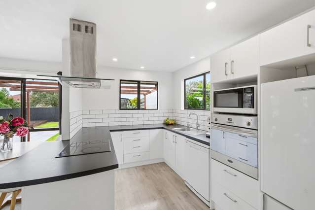 28 Oakley Crescent Hornby_2