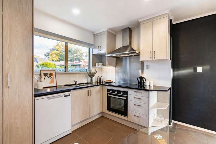 2/41 Empire Road Epsom_12