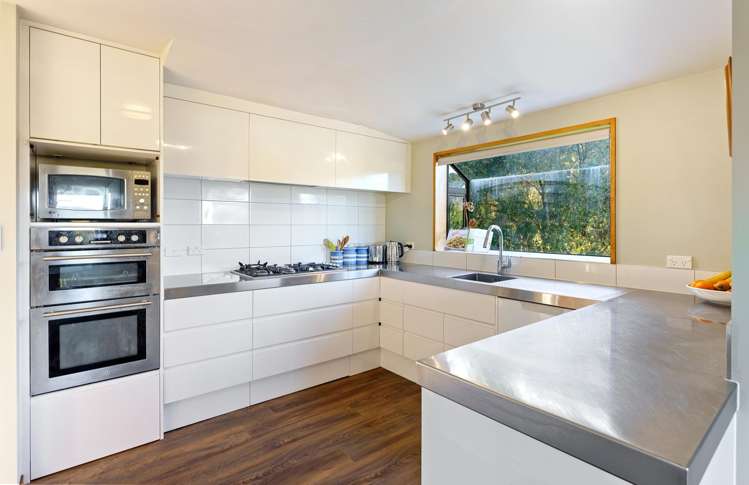 137 Weggery Drive Waikanae Beach_2