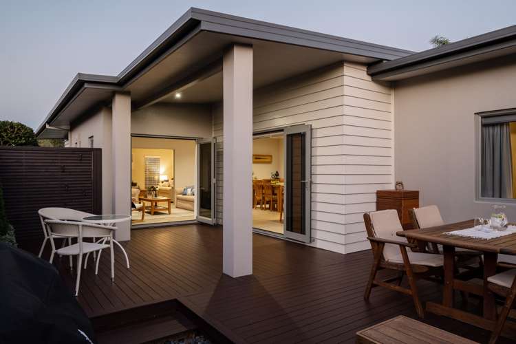 3 Pohutukawa Grove Lytton West_14