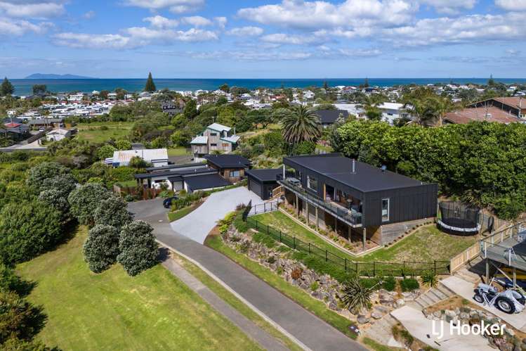 13 Ralph Lane Waihi Beach_21