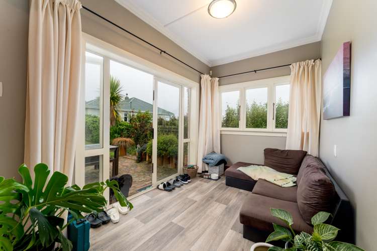 64 Middleton Road Kew_14