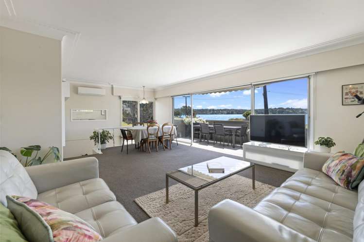 2 House Avenue Mangere Bridge_8