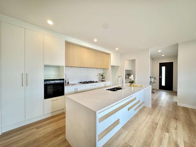 22 Tipu Crescent Milldale_7