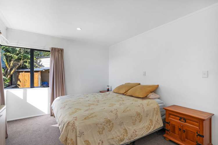 2123 Awhitu Road Pollok_20