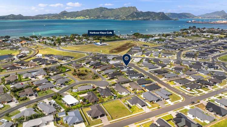 11 Olney Court One Tree Point_19