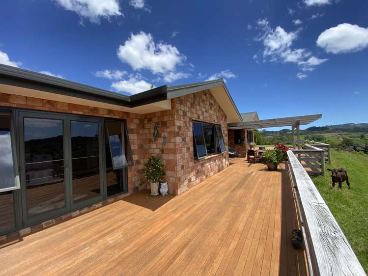 1489 Weranui Road Wainui_32