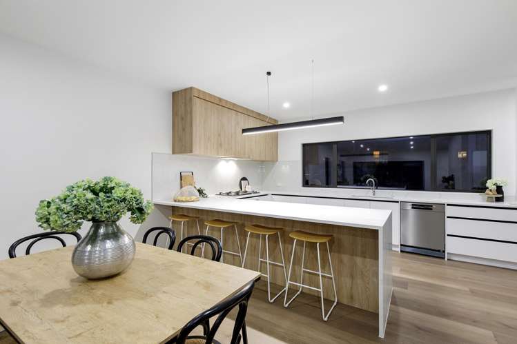 5 Pihipihi Way Crofton Downs_5