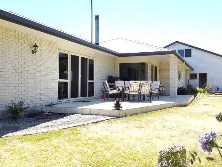 108 Potae Avenue Lytton West_12