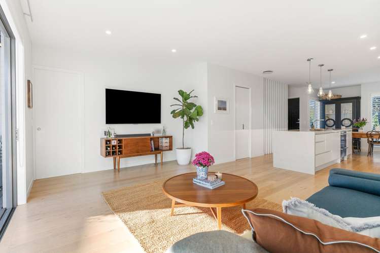 4 Catalina Bay Drive Hobsonville_8