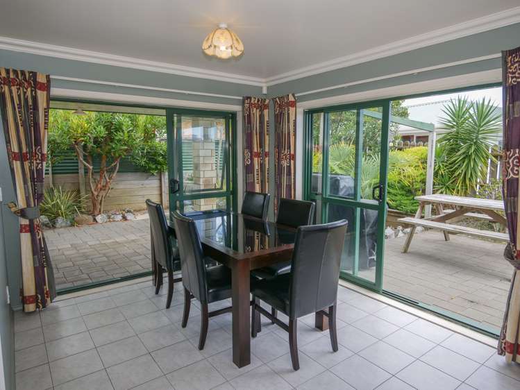 20 Hibiscus Avenue Cable Bay_2