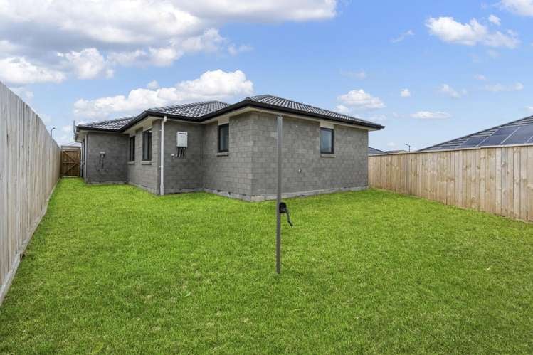 4 Paapaka Way Waiuku_21