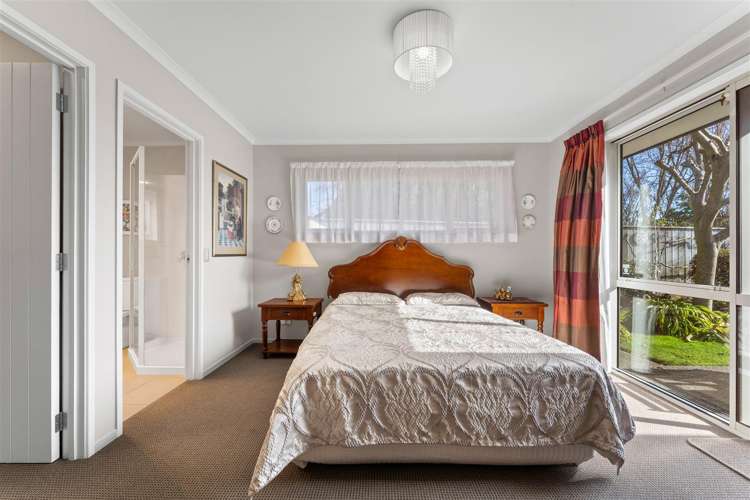 6 Harriet Court Richmond_13