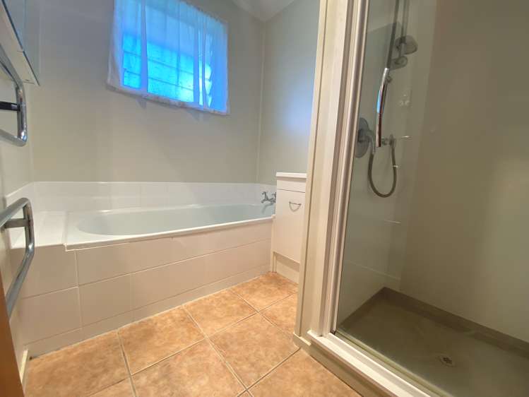 1/28 Royal View Road Te Atatu South_7