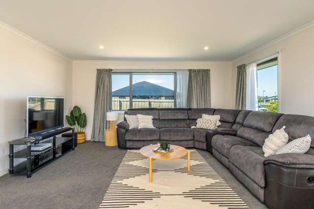 4 Redhaven Rise Netherby_1