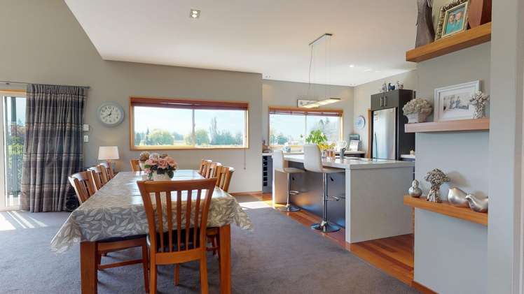 14 Country Place Allenton_4