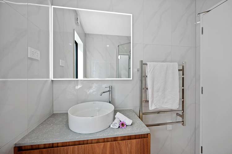 91 Joshua Carder Drive Hobsonville_14