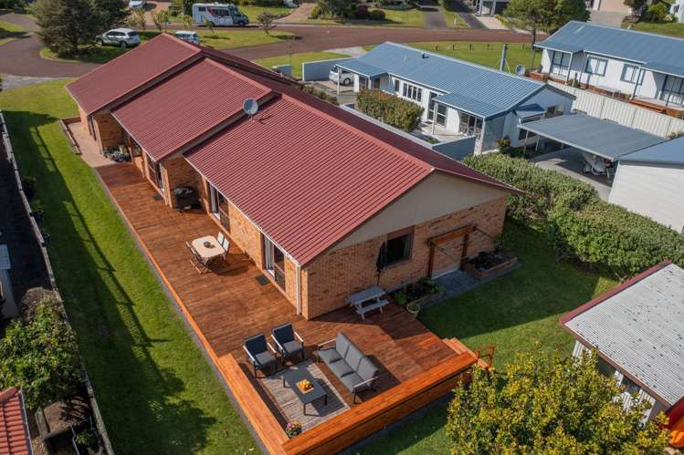 109 The Yardarm Pauanui_21