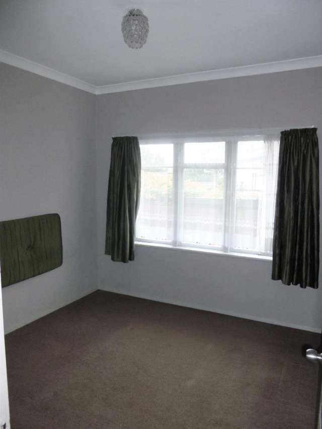 16B Flynn Road 1076_4