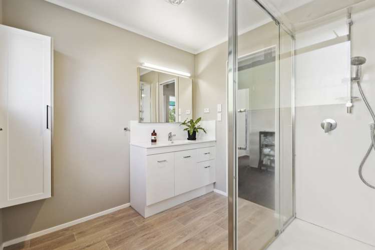 112 Burundi Avenue Clendon Park_12