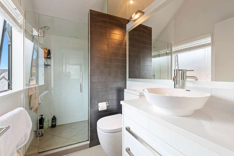 32a Saint Vincent Avenue Remuera_9