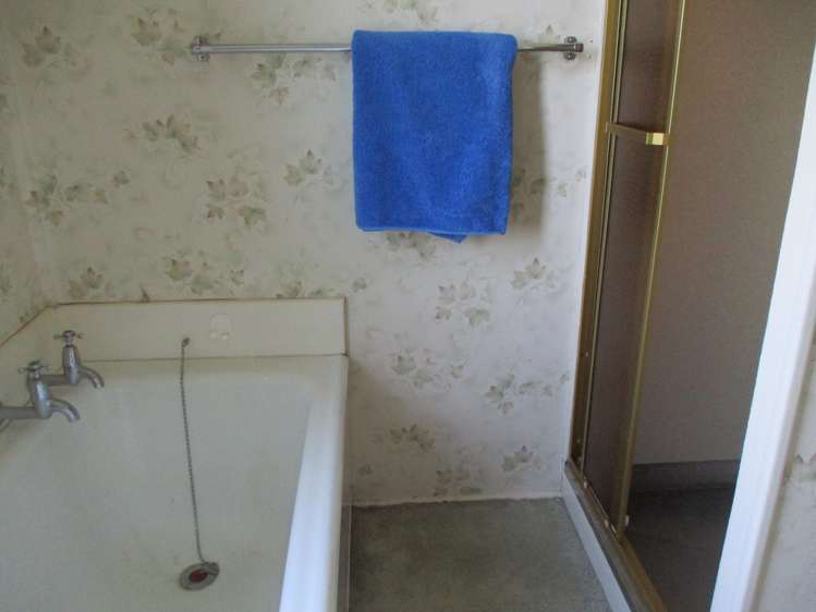 7 Park Lane Owaka_19